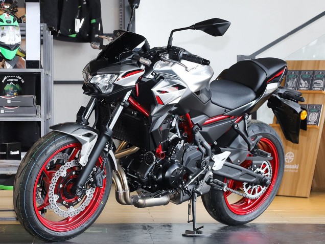 2020-2025 Kawasaki Ninja Z650 Motorcycle Fairings - Black Silver Red Australia for Sale