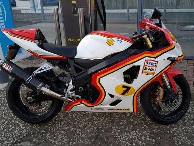 2004-2005 Suzuki GSXR 600 / GSXR 750 Motorcycle Fairings - White Red Yellow Michelin Texaon Heron 7 Australia for Sale